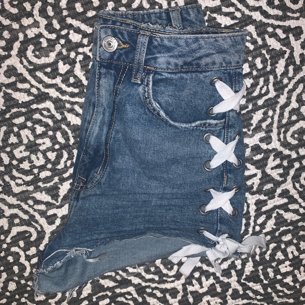 Tie up denim shorts